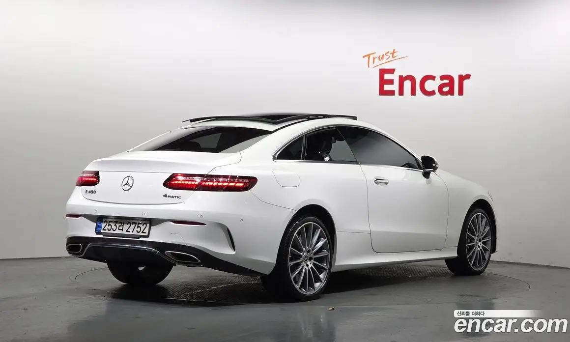 Mercedes-Benz E-Class 2022 3.0 автомат (гидро), фото 2 Mercedes-Benz E-Class 2022 3.0 автомат (гидро), фото 2