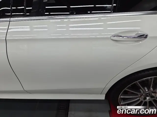 Mercedes-Benz E-Class 2022 2.0 автомат (гидро), миниатюра 6 Mercedes-Benz E-Class 2022 2.0 автомат (гидро), миниатюра 6