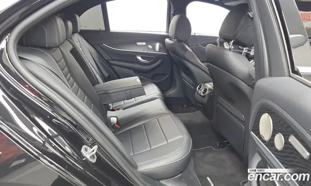 Mercedes-Benz E-Class 2022 1.9 автомат (гидро), миниатюра 12