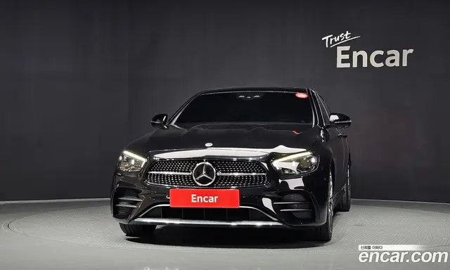 Mercedes-Benz E-Class 2022 1.9 автомат (гидро), миниатюра 3
