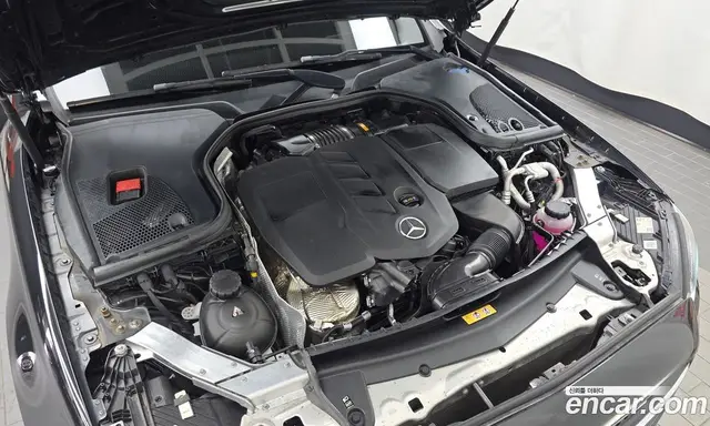 Mercedes-Benz E-Class 2022 1.9 автомат (гидро), миниатюра 6