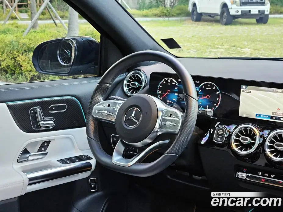 Mercedes-Benz GLA-Class 2020 2.0 автомат (гидро), фото 10