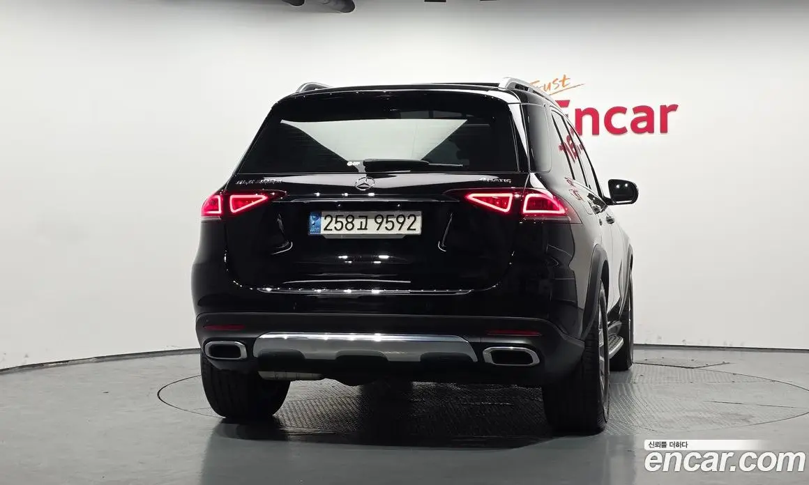 Mercedes-Benz GLE-Class 2023 2.0 автомат (гидро), фото 4
