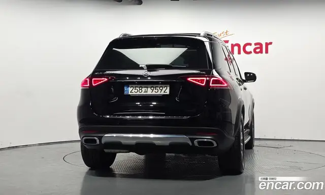 Mercedes-Benz GLE-Class 2023 2.0 автомат (гидро), миниатюра 4
