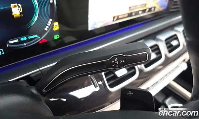 Mercedes-Benz GLE-Class 2023 2.0 автомат (гидро), миниатюра 9