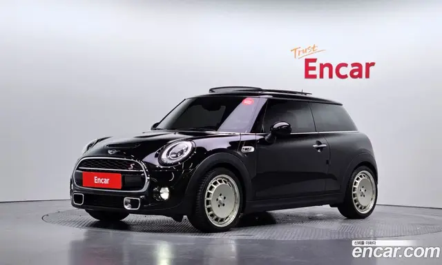 Mini Cooper, 2015, 121 509 км