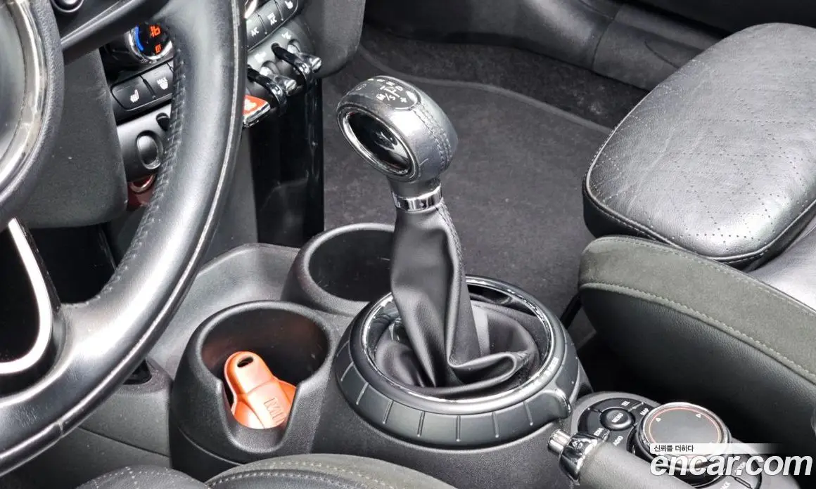 Mini Cooper 2015 2.0 автомат (гидро), фото 9