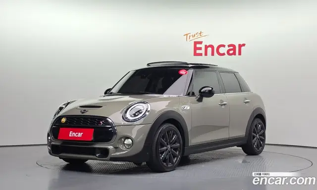 Mini Cooper, 2019, 56 007 км