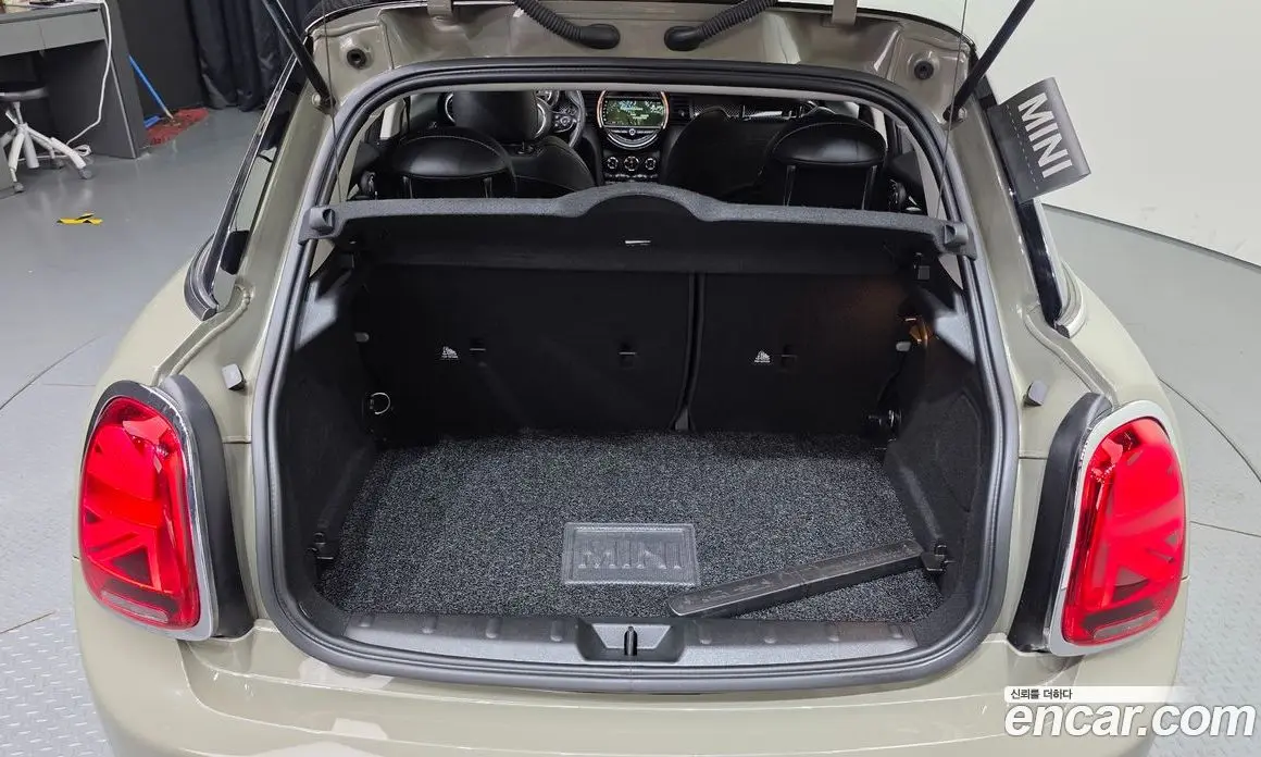 Mini Cooper 2019 2.0 автомат (гидро), фото 16