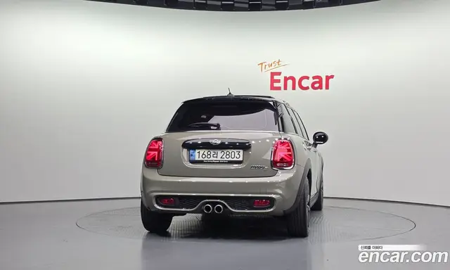 Mini Cooper 2019 2.0 автомат (гидро), миниатюра 4