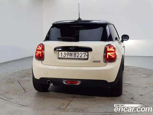 Mini Cooper 2020 1.5 автомат (гидро), миниатюра 3