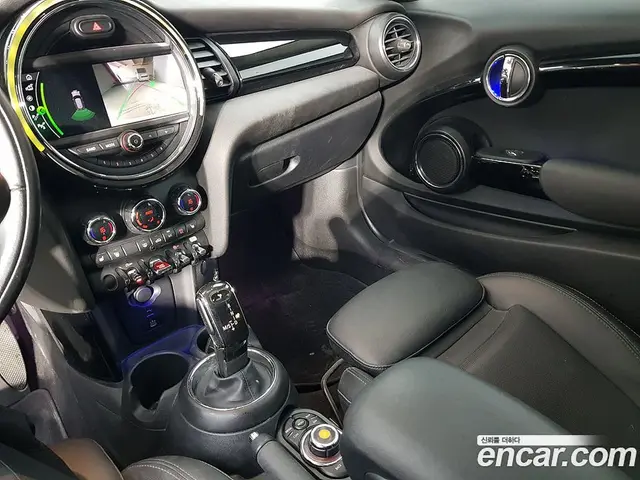 Mini Cooper 2020 1.5 автомат (гидро), миниатюра 6