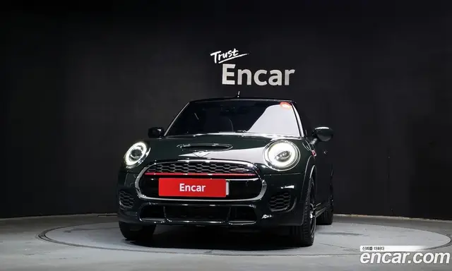 Mini Cooper Convertible 2020 2.0 автомат (гидро), миниатюра 3 Mini Cooper Convertible 2020 2.0 автомат (гидро), миниатюра 3