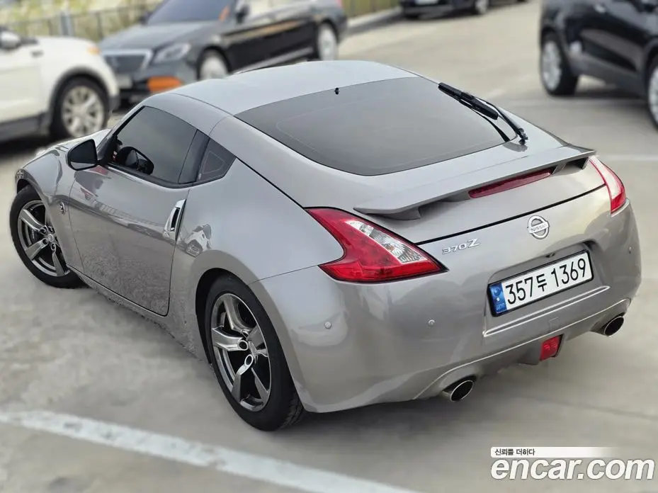 Nissan 370Z 2010 3.7 автомат (гидро), фото 2 Nissan 370Z 2010 3.7 автомат (гидро), фото 2