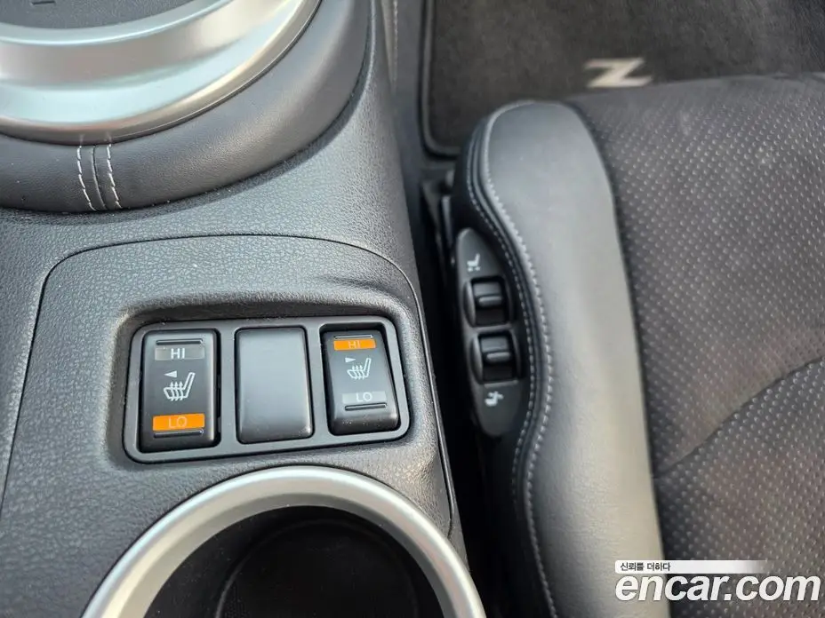 Nissan 370Z 2010 3.7 автомат (гидро), фото 14 Nissan 370Z 2010 3.7 автомат (гидро), фото 14