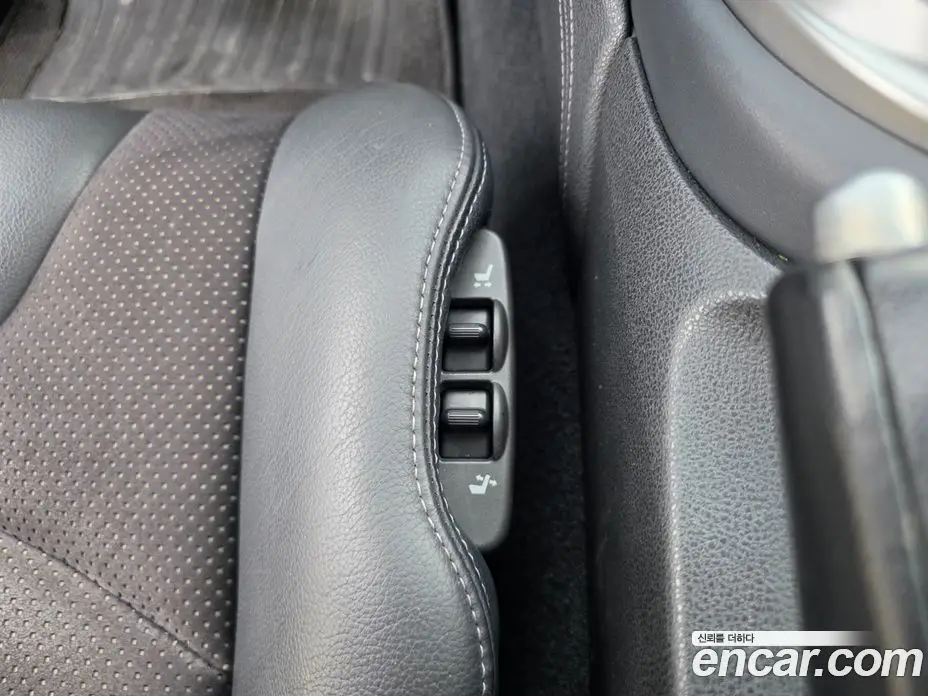 Nissan 370Z 2010 3.7 автомат (гидро), фото 15 Nissan 370Z 2010 3.7 автомат (гидро), фото 15