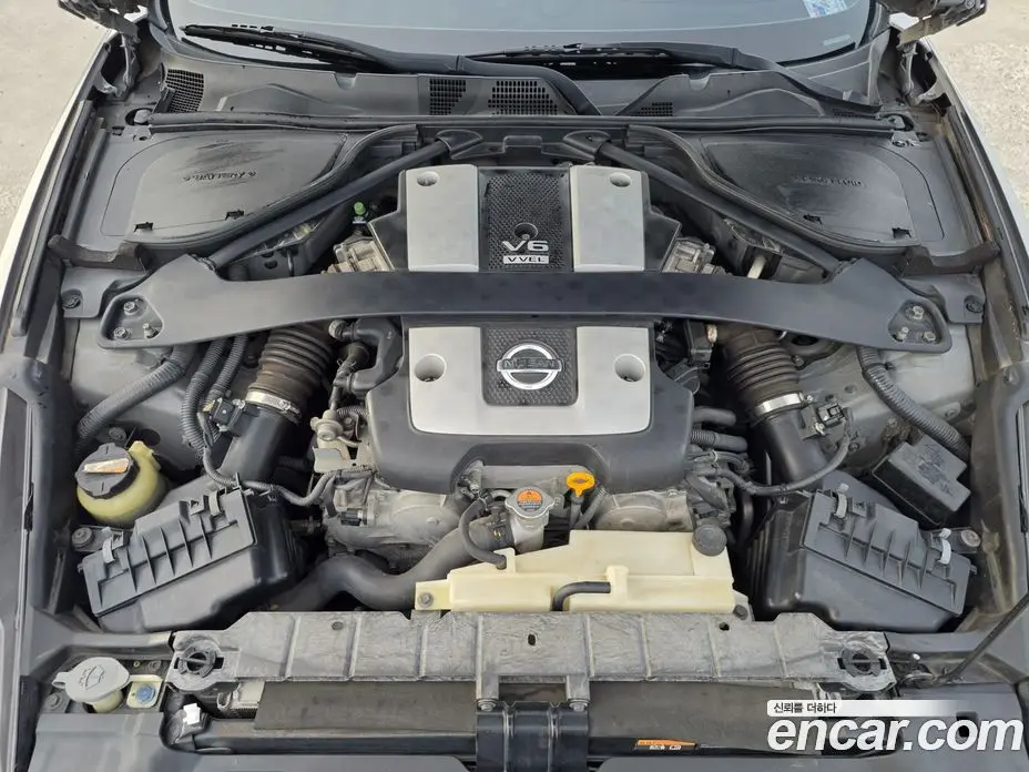 Nissan 370Z 2010 3.7 автомат (гидро), фото 17 Nissan 370Z 2010 3.7 автомат (гидро), фото 17