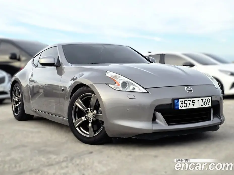 Nissan 370Z 2010 3.7 автомат (гидро), фото 3 Nissan 370Z 2010 3.7 автомат (гидро), фото 3