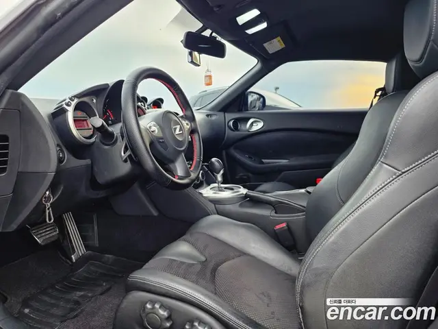 Nissan 370Z 2010 3.7 автомат (гидро), миниатюра 5 Nissan 370Z 2010 3.7 автомат (гидро), миниатюра 5
