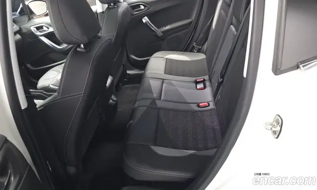 Peugeot 2008 2015 1.6 автомат (гидро), миниатюра 11 Peugeot 2008 2015 1.6 автомат (гидро), миниатюра 11