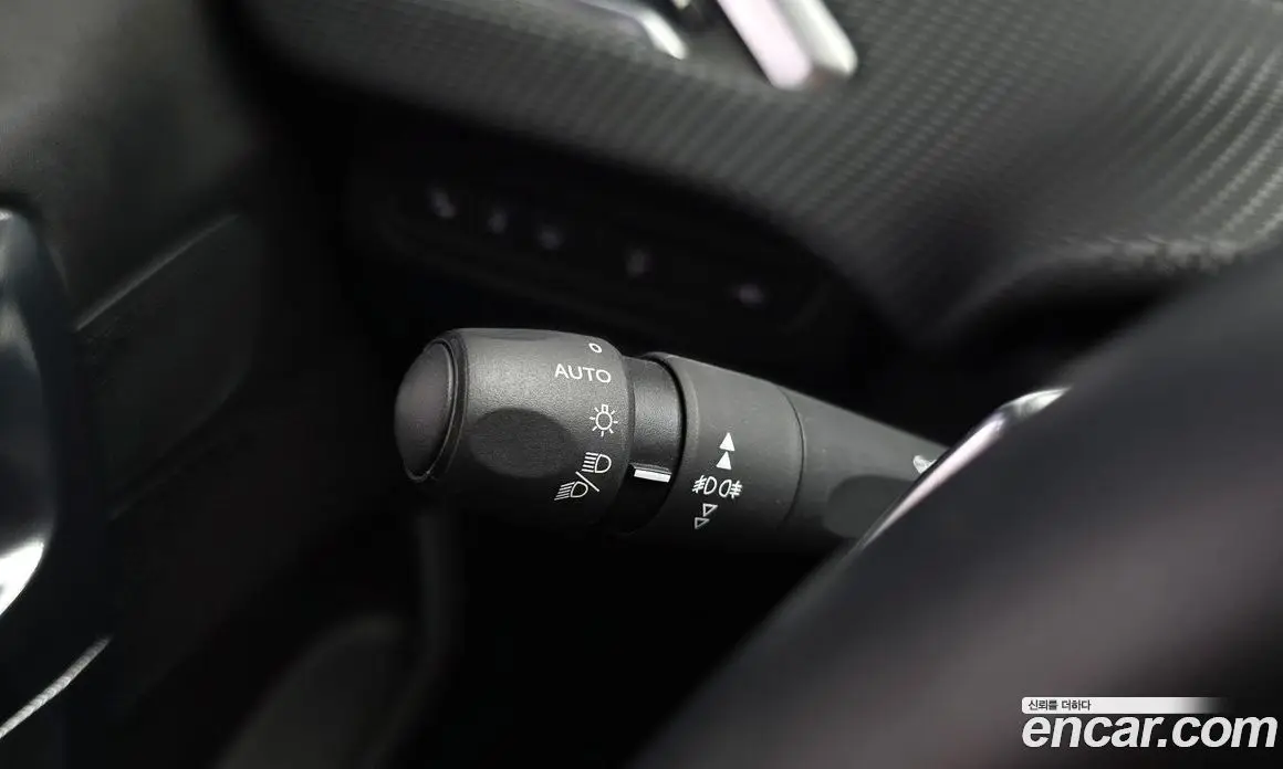 Peugeot 2008 2015 1.6 автомат (гидро), фото 20 Peugeot 2008 2015 1.6 автомат (гидро), фото 20