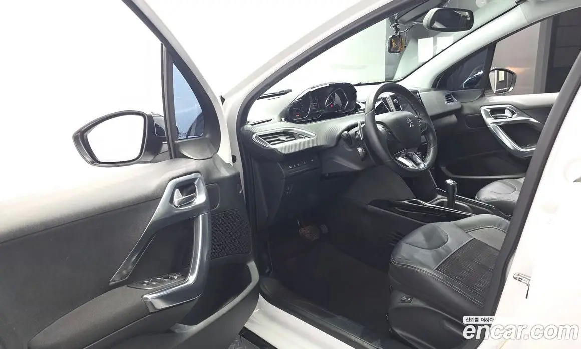 Peugeot 2008 2015 1.6 автомат (гидро), фото 10 Peugeot 2008 2015 1.6 автомат (гидро), фото 10