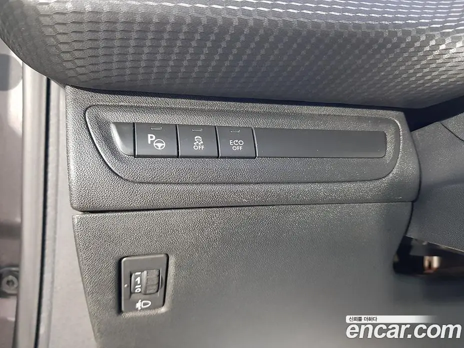 Peugeot 2008 2016 1.6 автомат (гидро), фото 12