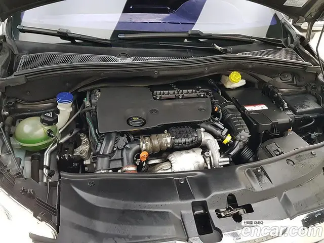 Peugeot 2008 2016 1.6 автомат (гидро), миниатюра 6