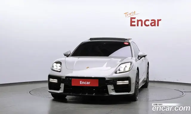 Porsche Panamera 2025 4.0 автомат (гидро), миниатюра 3