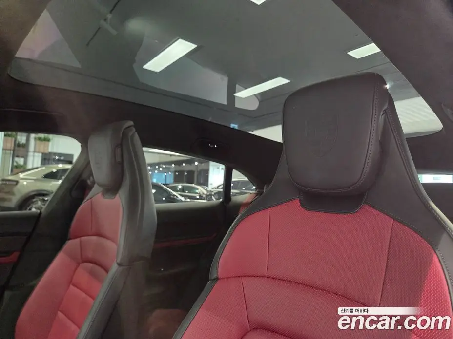 Porsche Taycan 2025 0.1 автомат (гидро), фото 13 Porsche Taycan 2025 0.1 автомат (гидро), фото 13