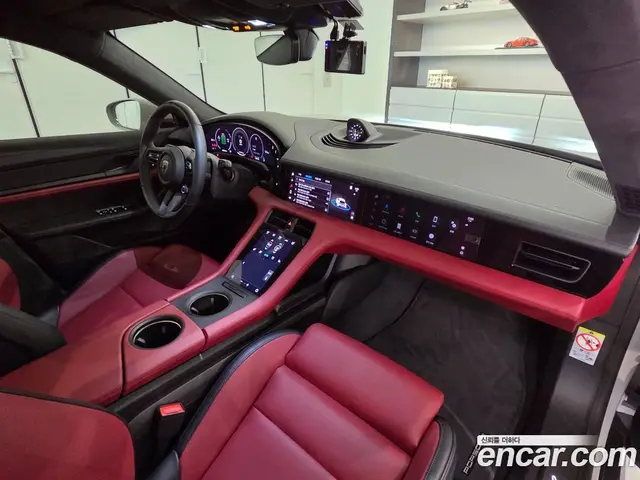 Porsche Taycan 2025 0.1 автомат (гидро), миниатюра 9 Porsche Taycan 2025 0.1 автомат (гидро), миниатюра 9