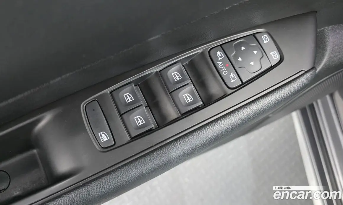 Renault (Samsung) SM6 2017 2.0 автомат (гидро), фото 12 Renault (Samsung) SM6 2017 2.0 автомат (гидро), фото 12