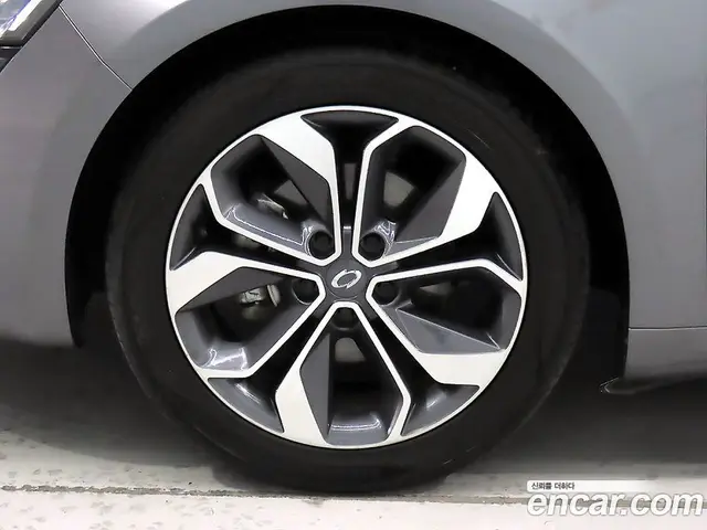 Renault (Samsung) SM6 2019 2.0 автомат (гидро), миниатюра 5 Renault (Samsung) SM6 2019 2.0 автомат (гидро), миниатюра 5