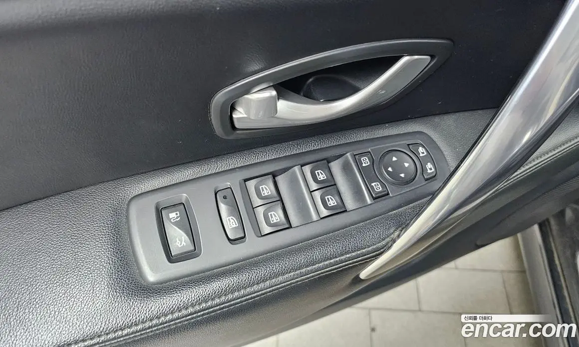 Renault (Samsung) SM7 2015 2.0 автомат (гидро), фото 15 Renault (Samsung) SM7 2015 2.0 автомат (гидро), фото 15