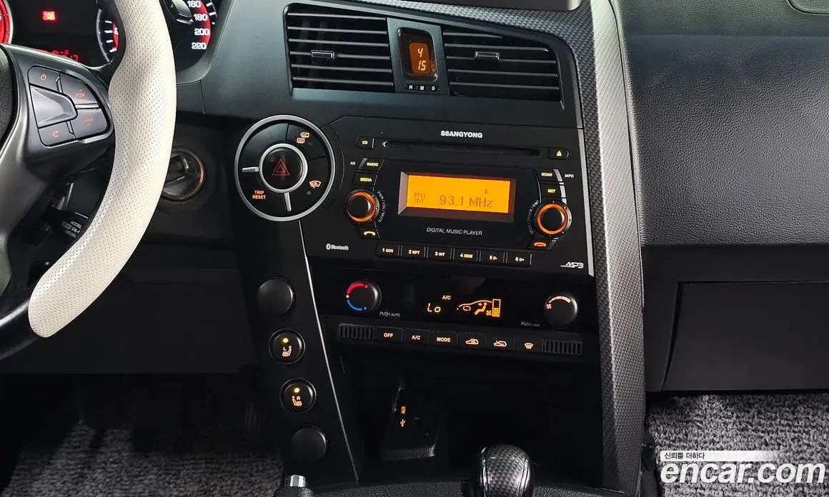 SsangYong Korando 2015 2.0 автомат (гидро), фото 16 SsangYong Korando 2015 2.0 автомат (гидро), фото 16