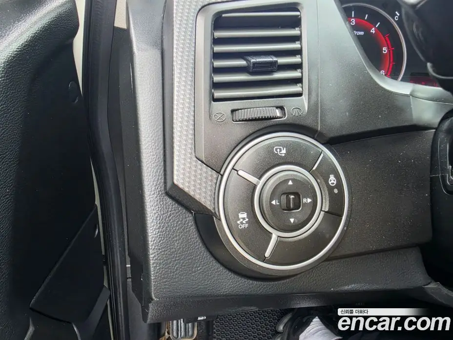 SsangYong Korando 2015 2.0 автомат (гидро), фото 15 SsangYong Korando 2015 2.0 автомат (гидро), фото 15