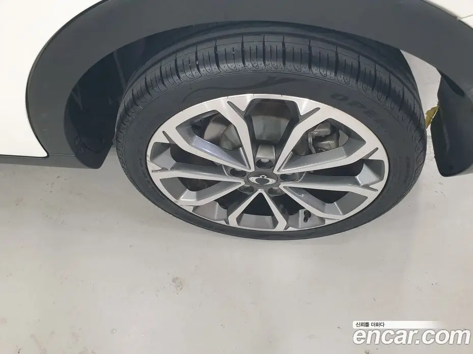 SsangYong TIBOLI 2018 1.6 автомат (гидро), фото 17