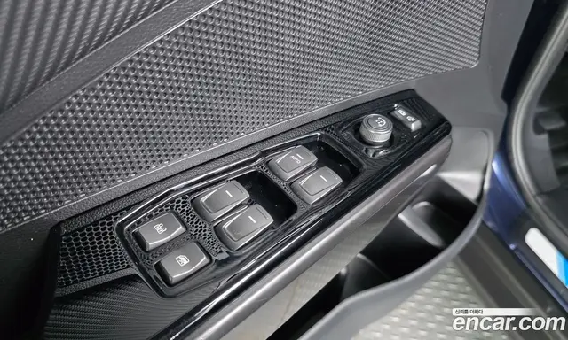 SsangYong TIBOLI 2019 1.5 автомат (гидро), миниатюра 12