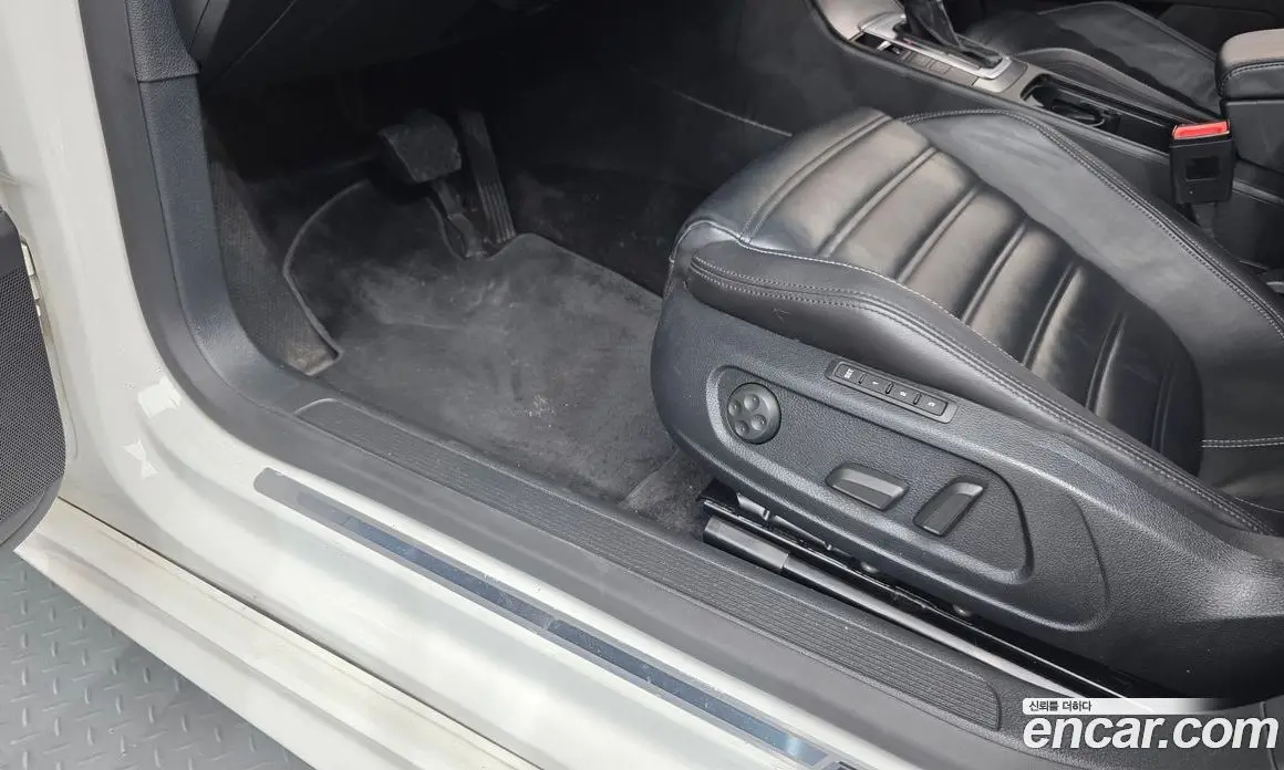 Volkswagen CC 2015 2.0 автомат (гидро), фото 13 Volkswagen CC 2015 2.0 автомат (гидро), фото 13