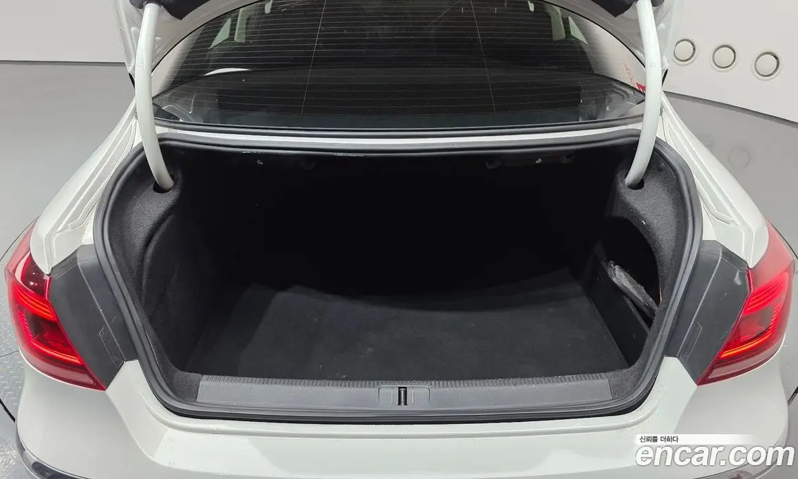 Volkswagen CC 2015 2.0 автомат (гидро), фото 20 Volkswagen CC 2015 2.0 автомат (гидро), фото 20