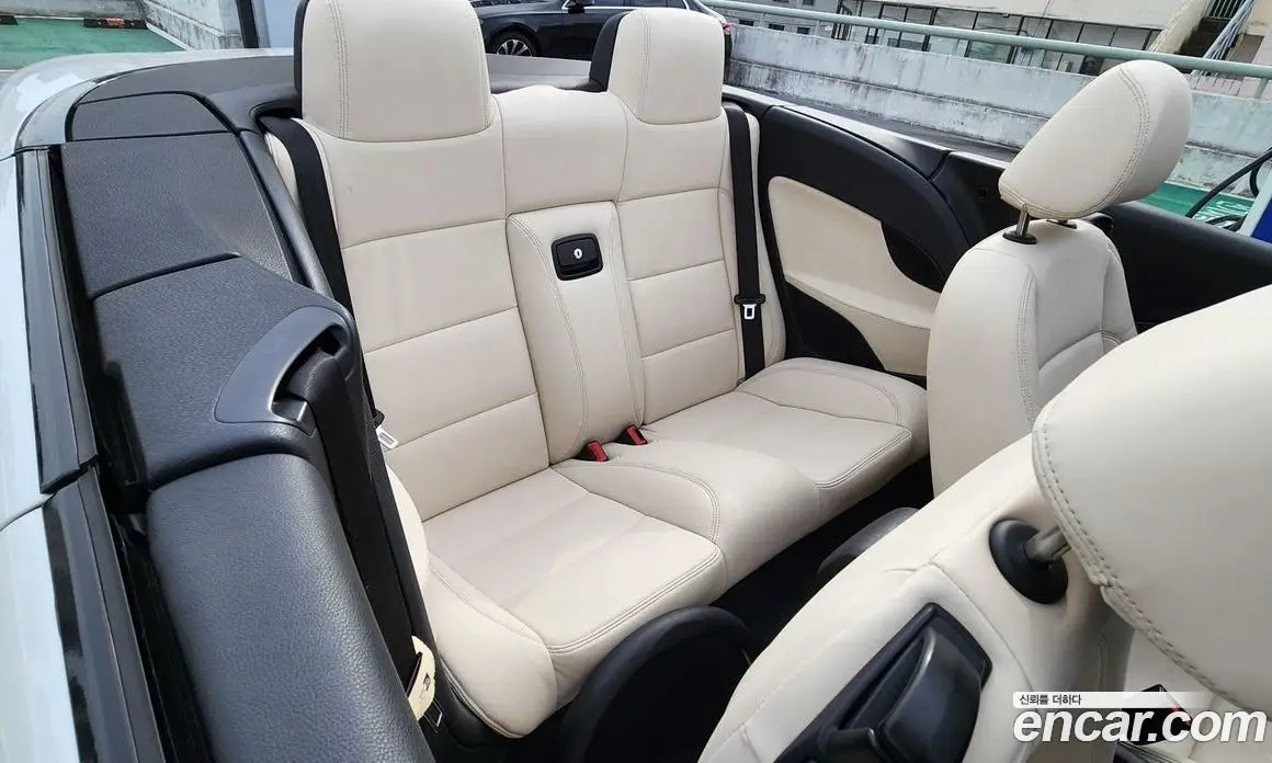 Volkswagen Eos 2009 2.0 автомат (гидро), фото 13 Volkswagen Eos 2009 2.0 автомат (гидро), фото 13