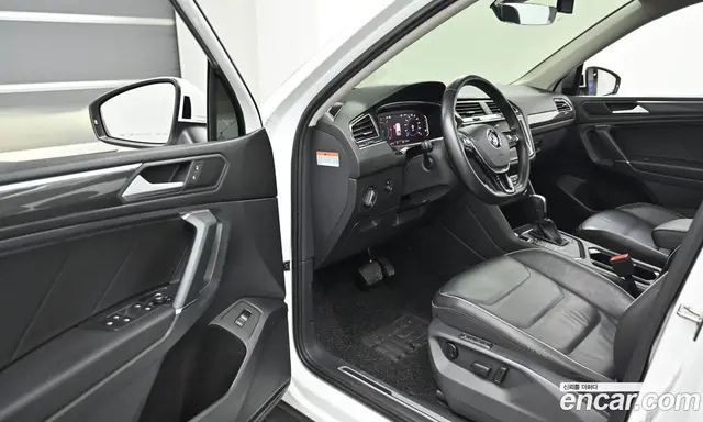 Volkswagen Tiguan 2020 2.0 автомат (гидро), миниатюра 11 Volkswagen Tiguan 2020 2.0 автомат (гидро), миниатюра 11