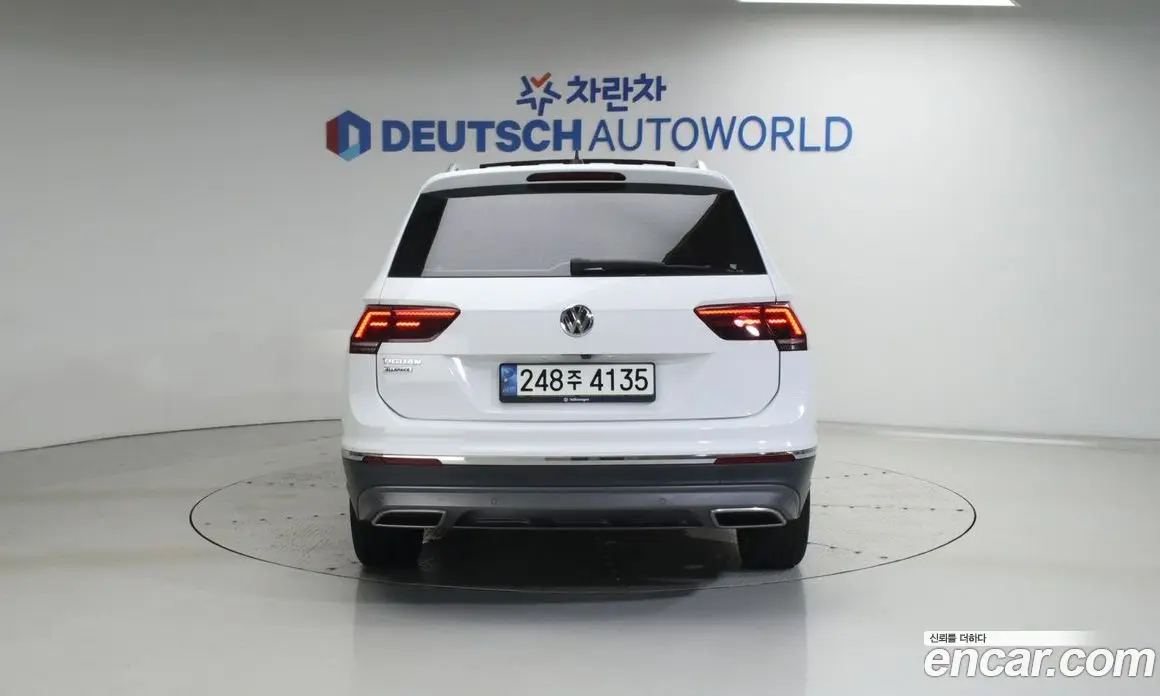 Volkswagen Tiguan 2020 2.0 автомат (гидро), фото 4 Volkswagen Tiguan 2020 2.0 автомат (гидро), фото 4