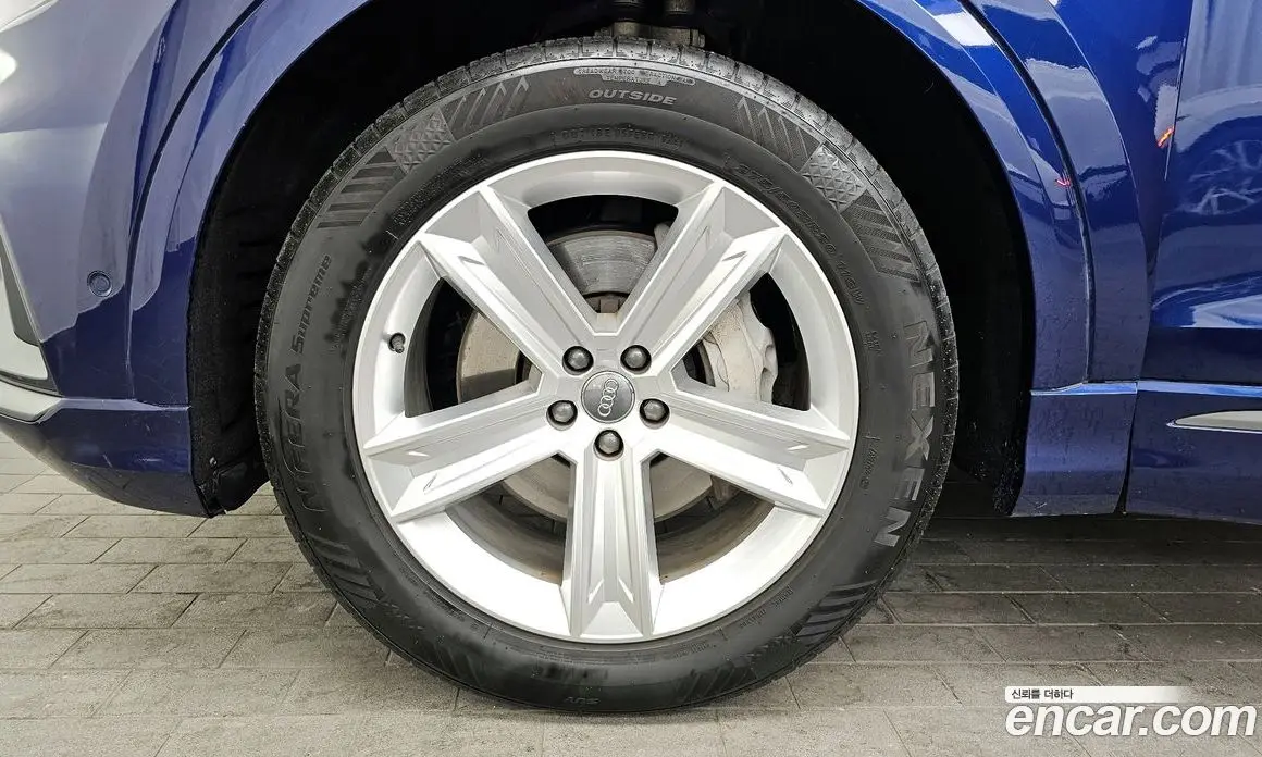 Audi Q8 2021 3.0 автомат (гидро), фото 5 Audi Q8 2021 3.0 автомат (гидро), фото 5