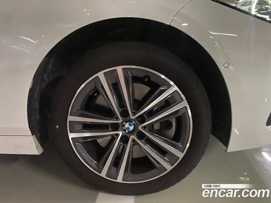 BMW 2 серия 2024 2.0 автомат (гидро), фото 9 BMW 2 серия 2024 2.0 автомат (гидро), фото 9