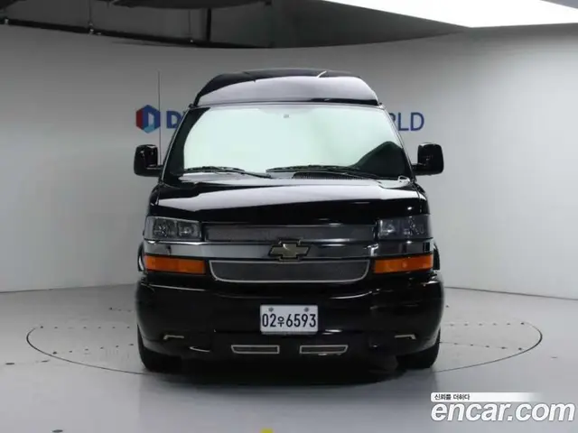 Chevrolet Express Van 2018 6.0 автомат (гидро), миниатюра 3