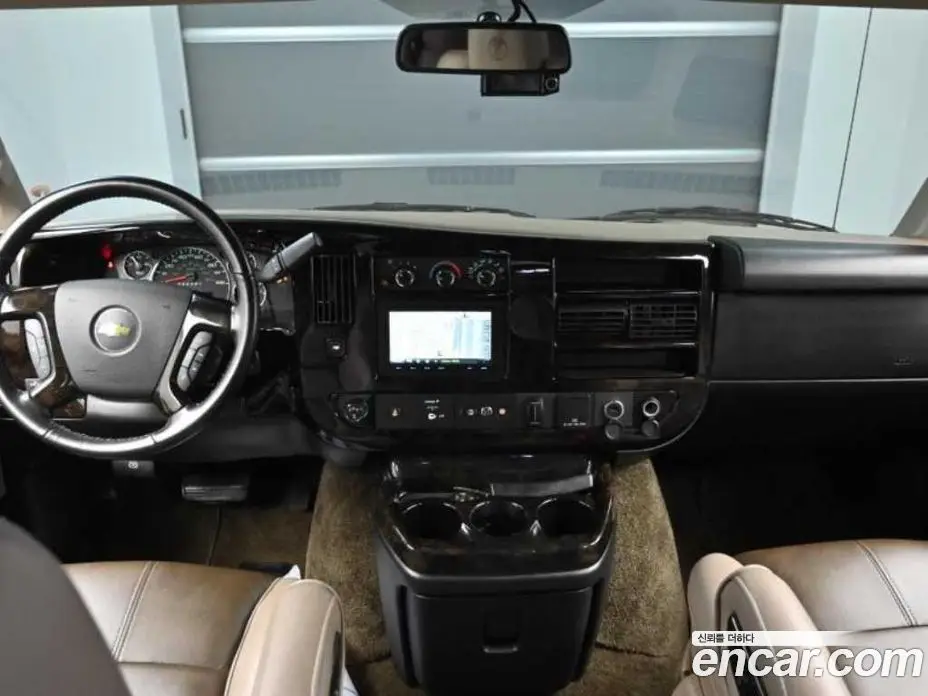 Chevrolet Express Van 2018 6.0 автомат (гидро), фото 7
