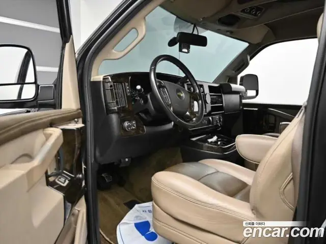 Chevrolet Express Van 2018 6.0 автомат (гидро), миниатюра 10