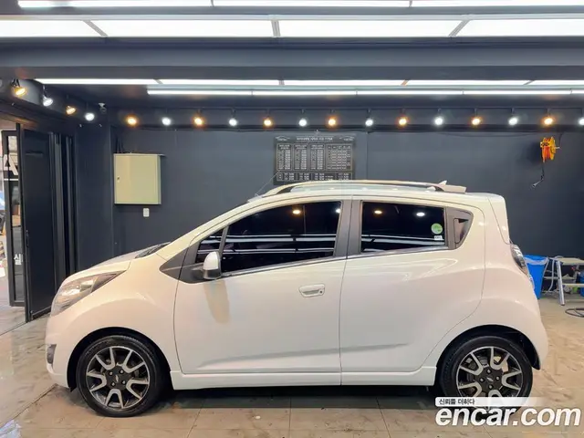Chevrolet Spark 2012 1.0 автомат (гидро), миниатюра 7