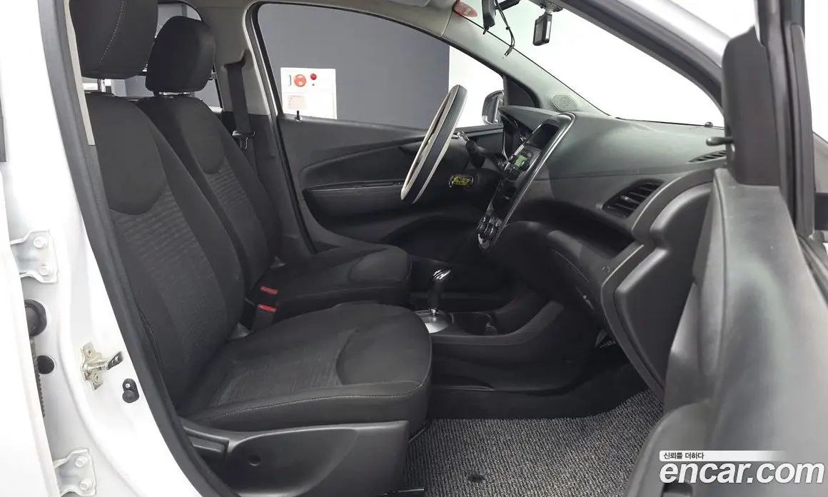 Chevrolet Spark 2015 1.0 автомат (гидро), фото 11